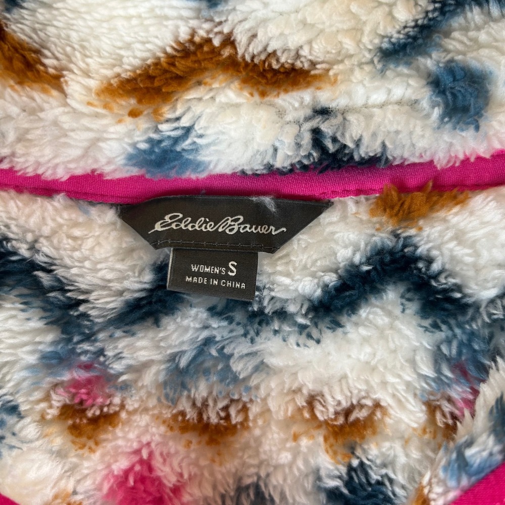 Eddie Bauer Womens Small Faux Fur Pullover Aztec Print Quarter Zip Pink Trim‎ - Picture 4 of 14